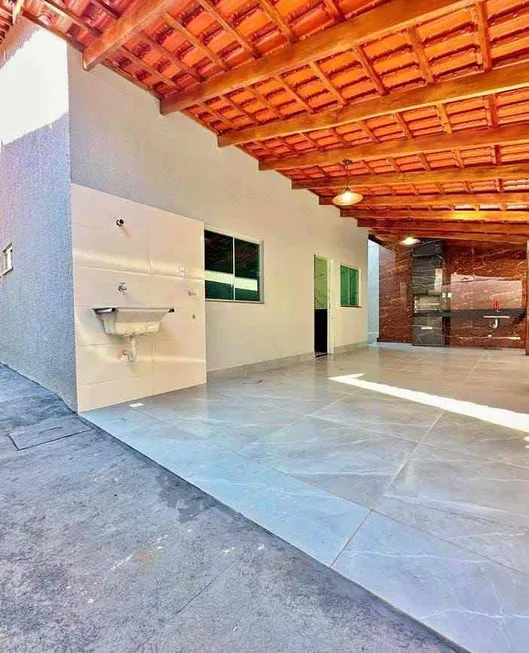 Foto 1 de Casa com 2 Quartos à venda, 120m² em Loteamento Villa Branca, Jacareí