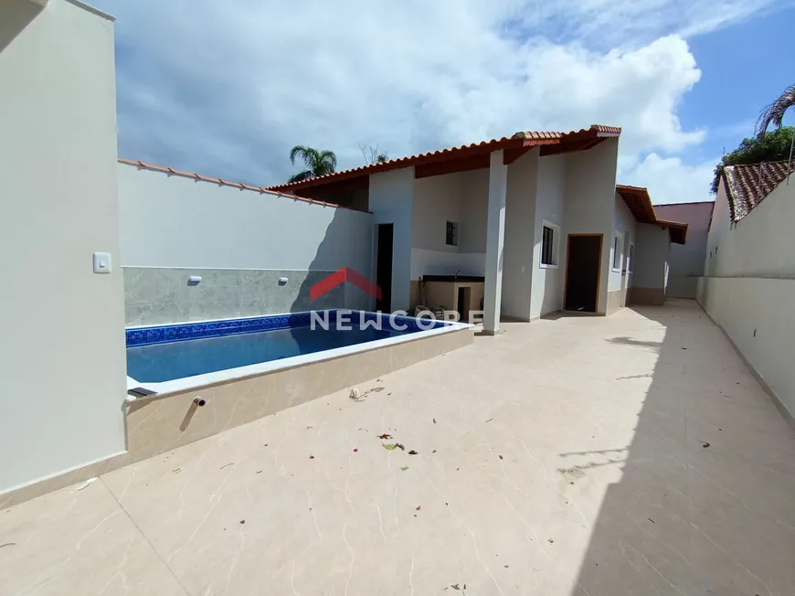 Foto 1 de Casa com 3 Quartos à venda, 75m² em Jardim Califórnia, Itanhaém