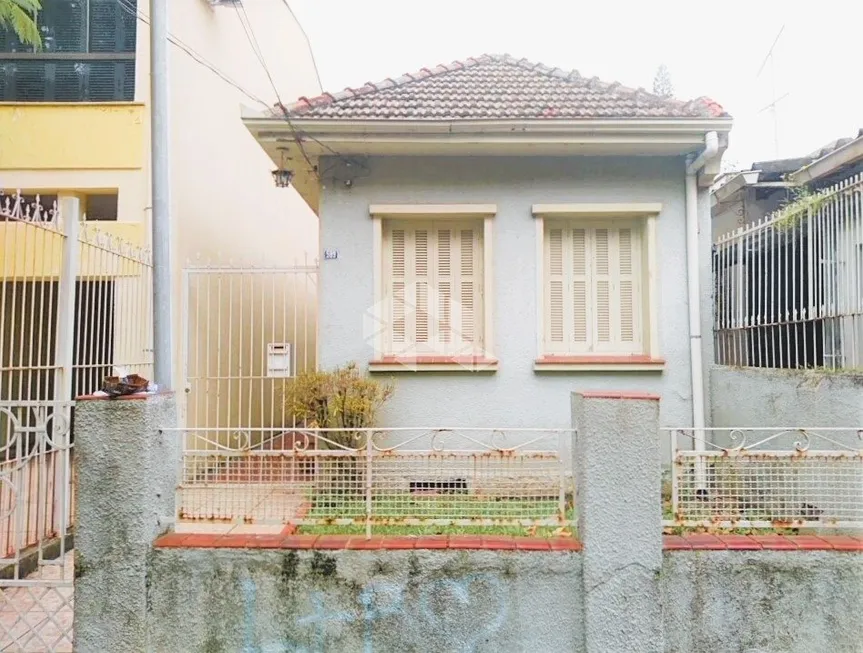 Foto 1 de Casa com 3 Quartos à venda, 77m² em São João, Porto Alegre