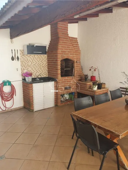 Foto 1 de Casa com 3 Quartos à venda, 220m² em Jardim Pitangueiras II, Jundiaí