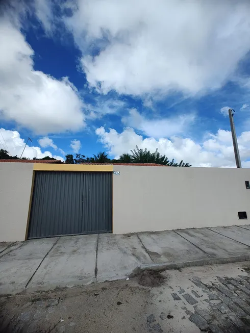 Foto 1 de Casa com 2 Quartos à venda, 150m² em Extremoz, Extremoz