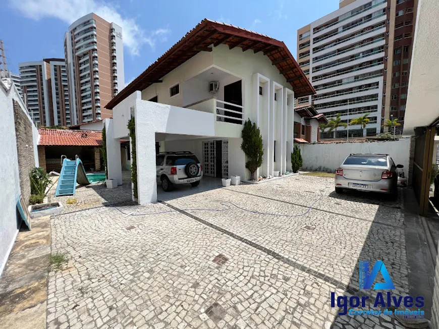 Foto 1 de Casa de Condomínio com 4 Quartos à venda, 200m² em Engenheiro Luciano Cavalcante, Fortaleza