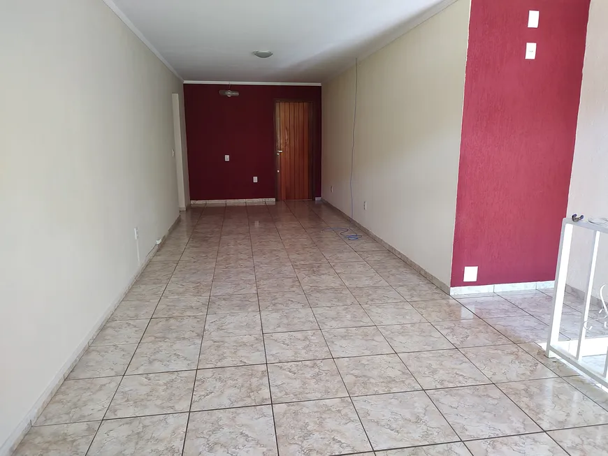 Foto 1 de Casa com 2 Quartos para alugar, 100m² em Sao Lourenco Velho, São Lourenço