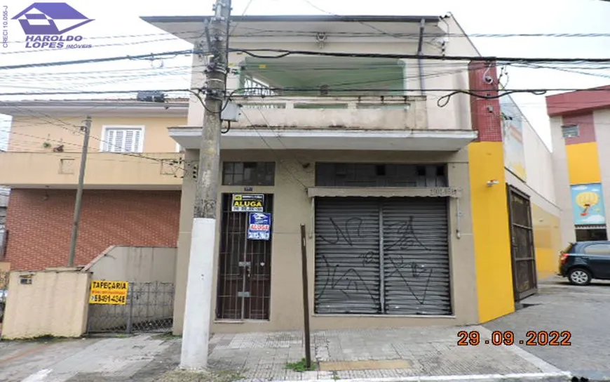 Foto 1 de Casa com 2 Quartos para alugar, 100m² em Vila Paiva, São Paulo