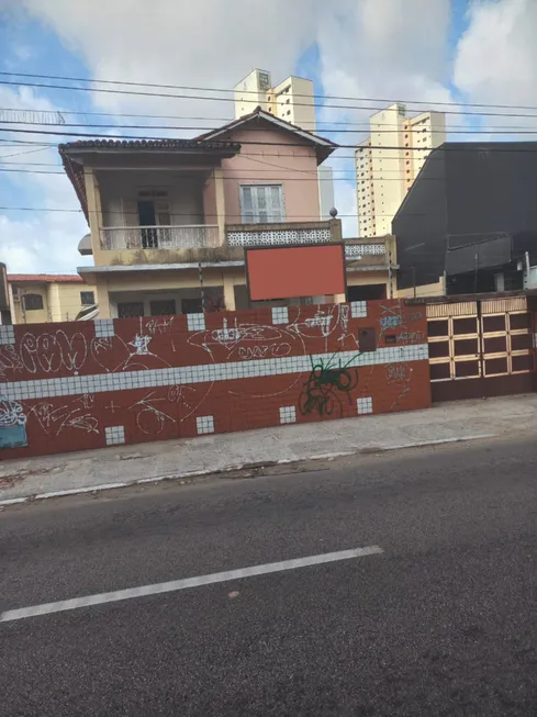 Foto 1 de Casa com 5 Quartos à venda, 262m² em Fátima, Fortaleza