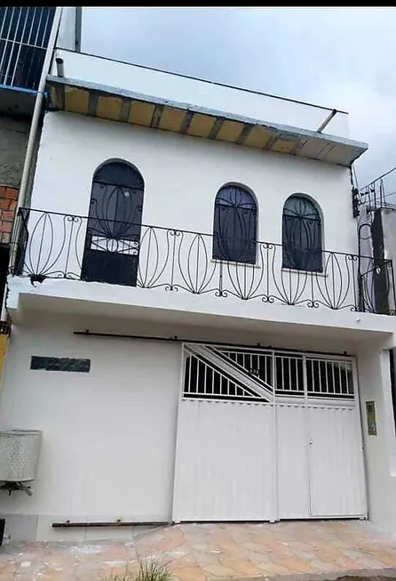 Foto 1 de Casa com 3 Quartos à venda, 250m² em Japiim, Manaus