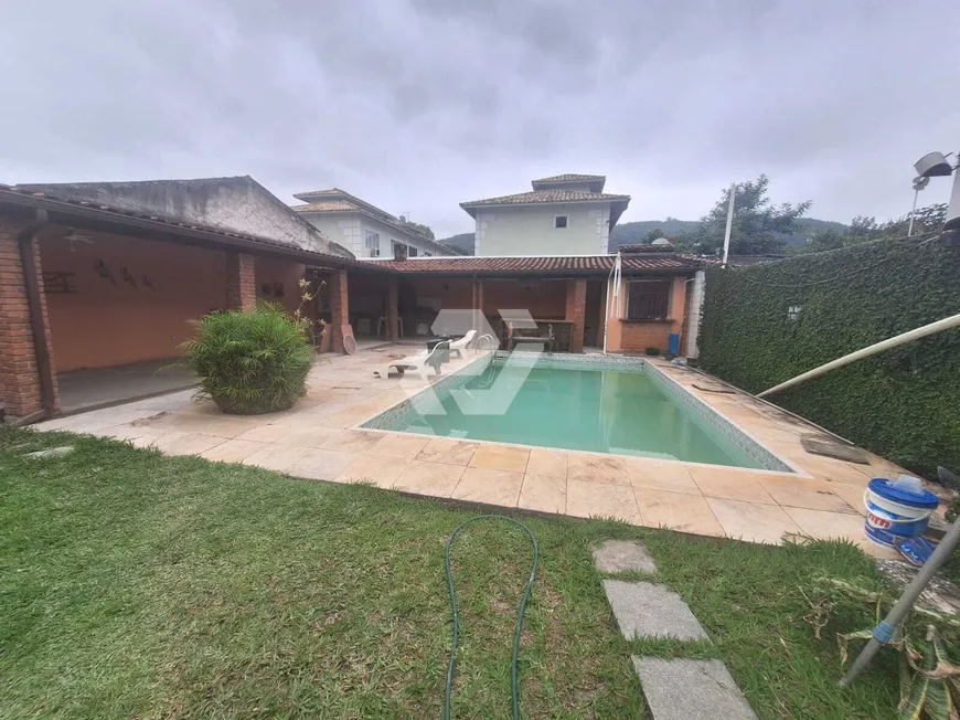 Foto 1 de Casa com 2 Quartos à venda, 126m² em Piratininga, Niterói