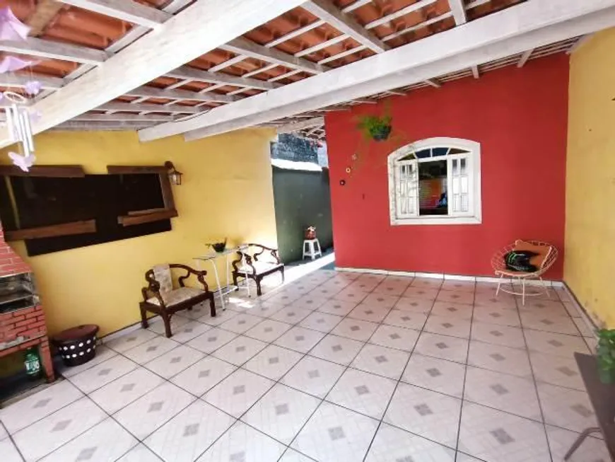 Foto 1 de Casa com 2 Quartos à venda, 53m² em Balneário Gaivotas, Itanhaém