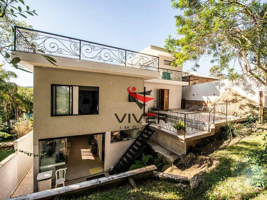Foto 1 de Casa de Condomínio com 4 Quartos à venda, 338m² em Itacoatiara, Niterói