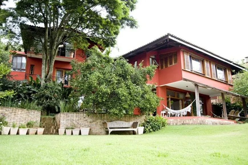 Foto 1 de Casa de Condomínio com 3 Quartos à venda, 840m² em Granja Viana, Cotia