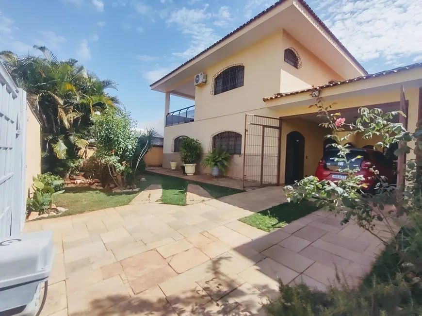 Foto 1 de Casa com 5 Quartos à venda, 420m² em Santa Genoveva, Goiânia