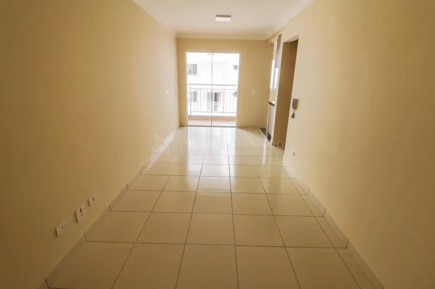 Foto 1 de Apartamento com 3 Quartos à venda, 67m² em Vila Vardelina, Maringá