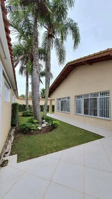 Foto 1 de Casa com 3 Quartos à venda, 300m² em Balneario Florida, Praia Grande