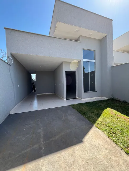 Foto 1 de Casa com 3 Quartos à venda, 116m² em Parque Atalaia, Aparecida de Goiânia