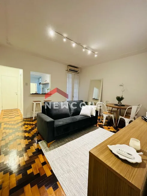 Foto 1 de Apartamento com 2 Quartos à venda, 84m² em Floresta, Porto Alegre