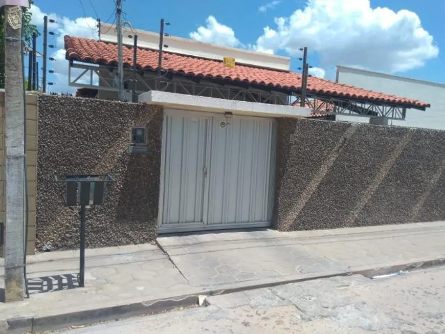 Foto 1 de Casa com 3 Quartos à venda, 300m² em Santa Isabel, Teresina