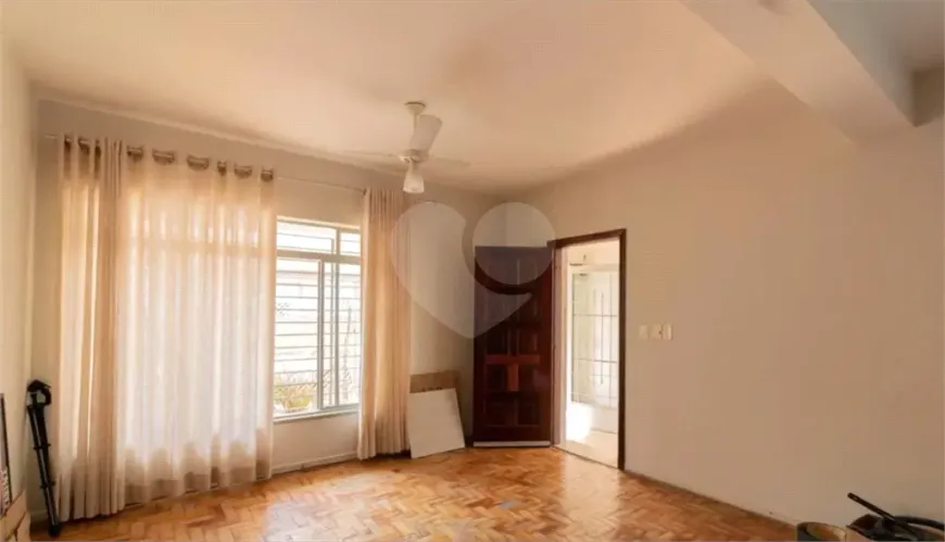 Foto 1 de Sobrado com 3 Quartos à venda, 242m² em Vila Olímpia, São Paulo