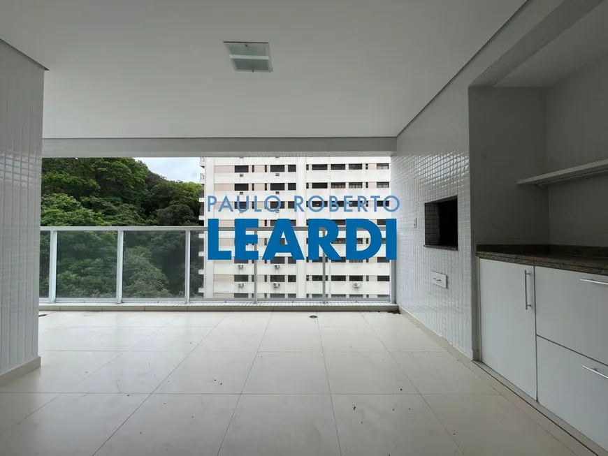 Foto 1 de Apartamento com 3 Quartos para alugar, 125m² em Barra Funda, Guarujá