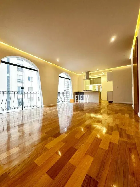 Foto 1 de Apartamento com 2 Quartos à venda, 92m² em Jardim Paulista, São Paulo
