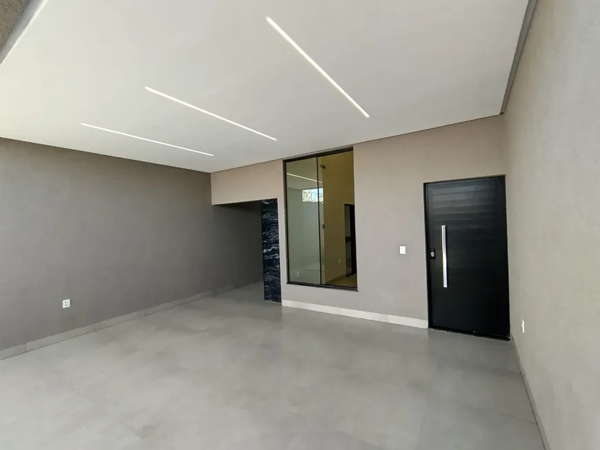 Foto 1 de Casa com 3 Quartos à venda, 126m² em Setor Cristina II Expansao, Trindade