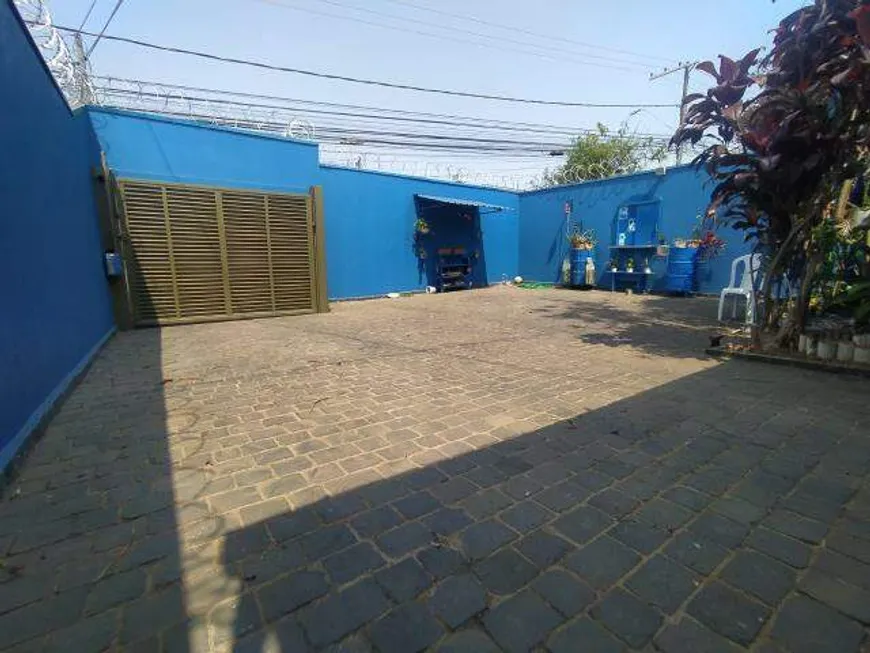 Foto 1 de Casa com 3 Quartos à venda, 310m² em Nossa Senhora Aparecida, Uberlândia