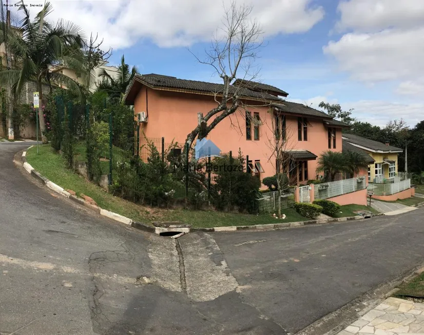 Foto 1 de Casa de Condomínio com 5 Quartos à venda, 400m² em Arujá Country Club, Arujá