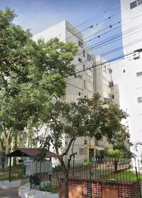 Foto 1 de Apartamento com 1 Quarto à venda, 40m² em Humaitá, Porto Alegre