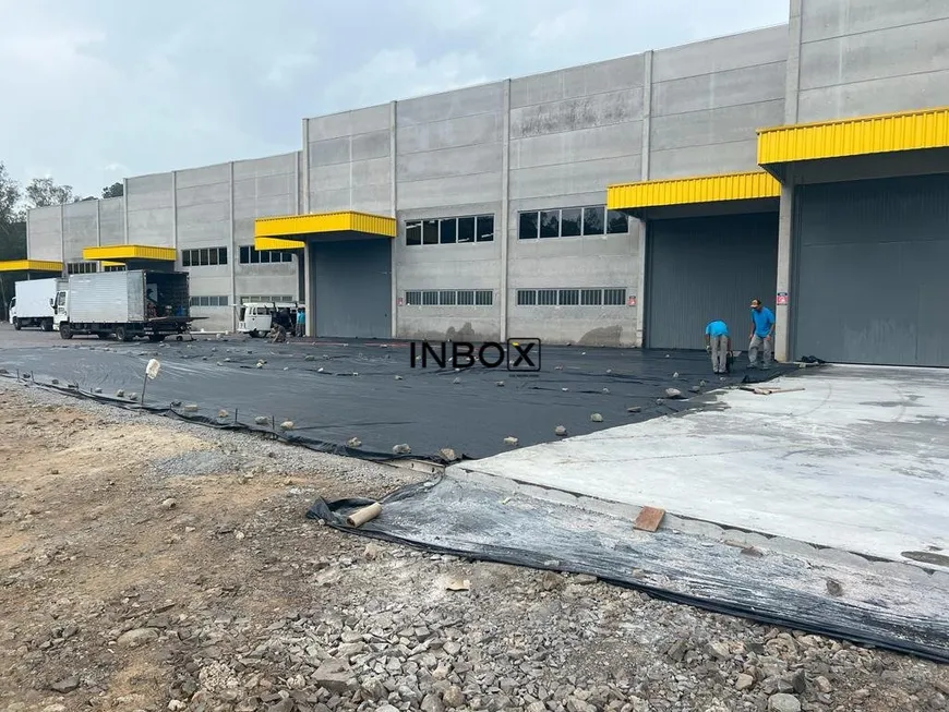 Foto 1 de Galpão/Depósito/Armazém para venda ou aluguel, 660m² em , Farroupilha