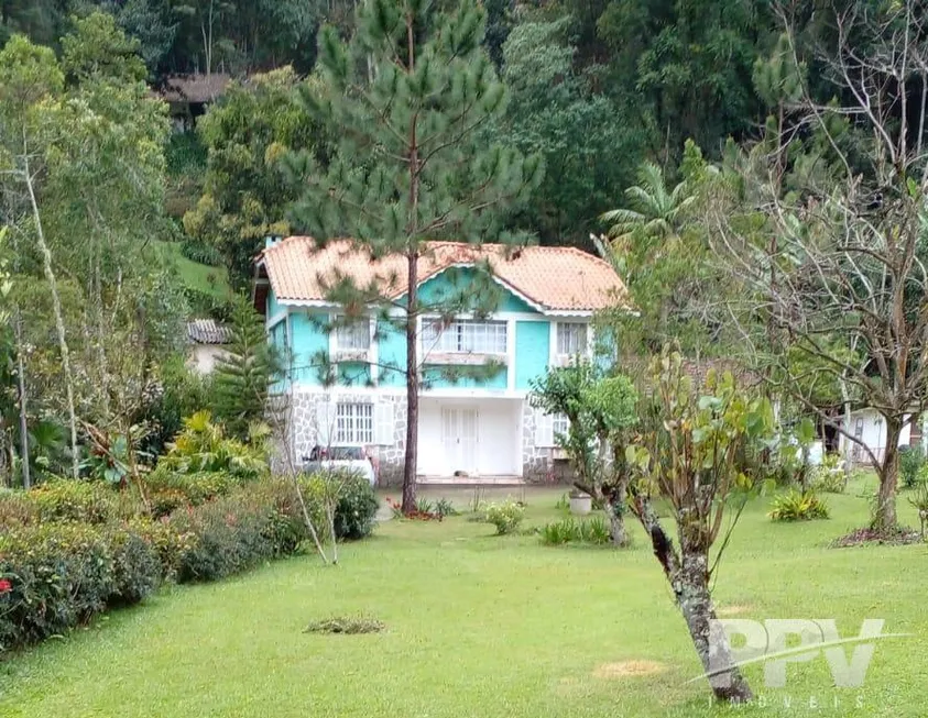 Foto 1 de Fazenda/Sítio com 3 Quartos à venda, 3840m² em Montanhas, Teresópolis