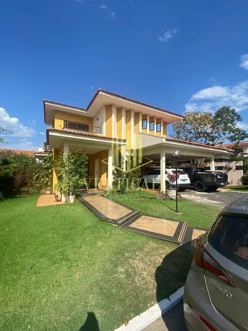 Foto 1 de Sobrado com 4 Quartos à venda, 394m² em Jardim Shangri La, Cuiabá