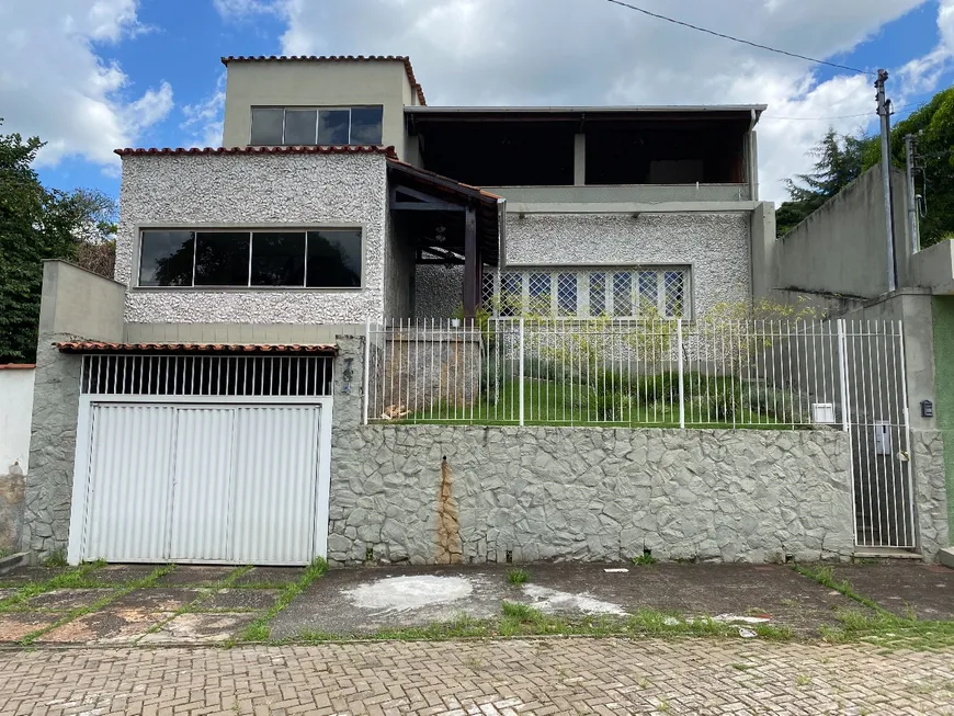 Foto 1 de Casa com 3 Quartos à venda, 418m² em , Caxambu