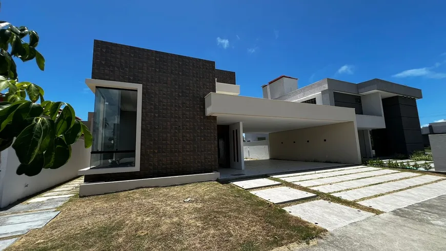 Foto 1 de Sobrado com 5 Quartos à venda, 320m² em Massagueira, Marechal Deodoro