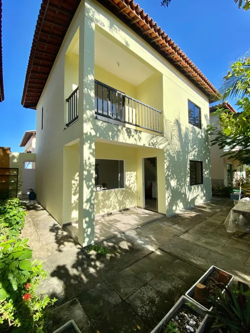 Foto 1 de Casa de Condomínio com 3 Quartos para alugar, 130m² em Buraquinho, Lauro de Freitas
