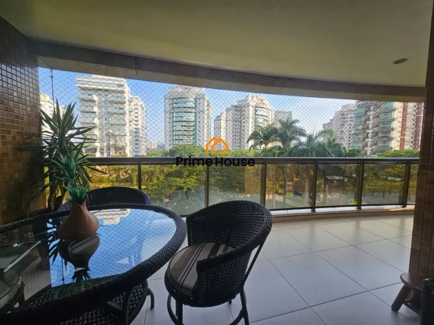 Foto 1 de Apartamento com 4 Quartos à venda, 150m² em Barra da Tijuca, Rio de Janeiro