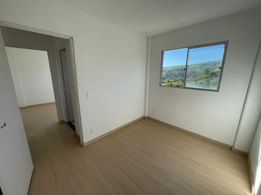 Foto 1 de Apartamento com 2 Quartos para alugar, 46m² em Granja de Freitas, Sabará