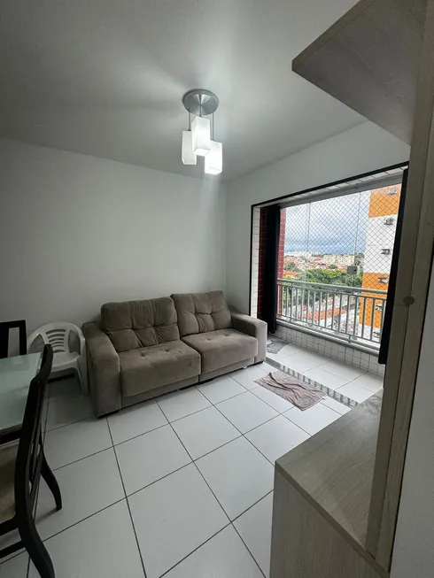 Foto 1 de Apartamento com 2 Quartos para alugar, 50m² em Calhau, São Luís