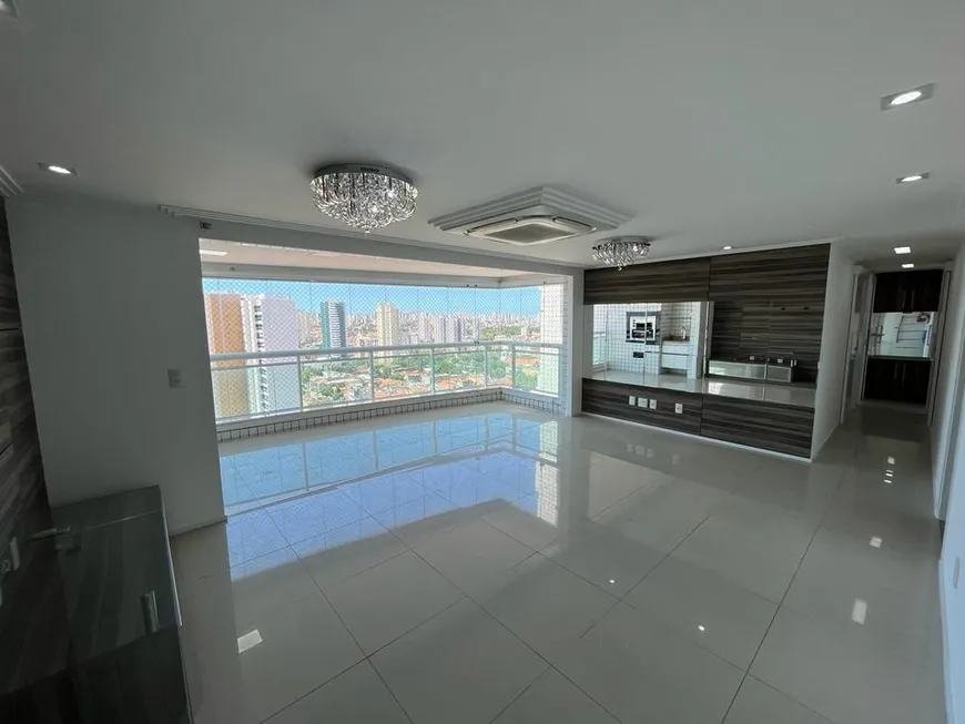 Foto 1 de Apartamento com 2 Quartos à venda, 117m² em Fátima, Fortaleza