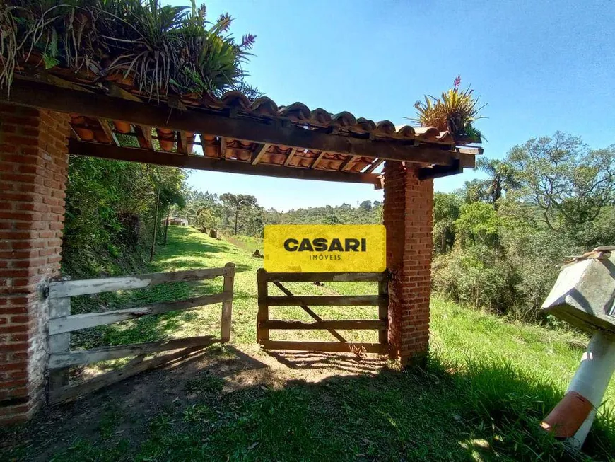 Foto 1 de Fazenda/Sítio com 2 Quartos à venda, 110m² em Ressaca, Cotia