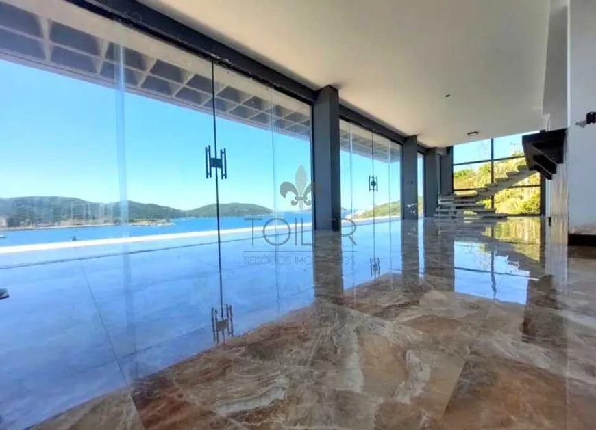 Foto 1 de Casa com 5 Quartos à venda, 400m² em Pontal do Atalaia, Arraial do Cabo