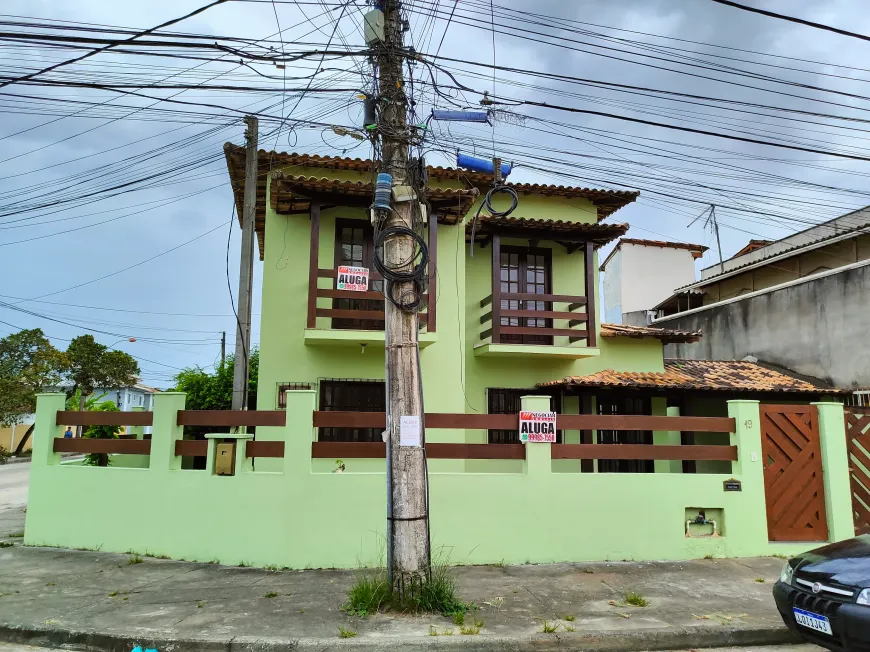 Foto 1 de Casa com 3 Quartos para alugar, 150m² em Ouro Verde, Rio das Ostras