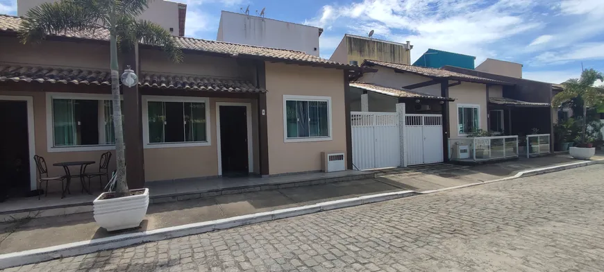 Foto 1 de Casa de Condomínio com 2 Quartos à venda, 75m² em Mariléa Chácara, Rio das Ostras