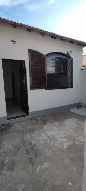 Foto 1 de Casa com 1 Quarto à venda, 70m² em Rocha Miranda, Rio de Janeiro
