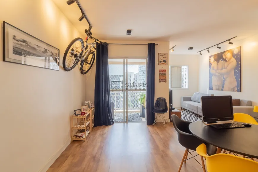 Foto 1 de Apartamento com 3 Quartos à venda, 66m² em Bela Vista, São Paulo