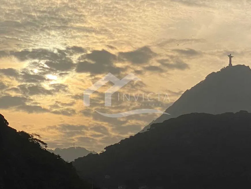 Foto 1 de Cobertura com 2 Quartos à venda, 105m² em Copacabana, Rio de Janeiro