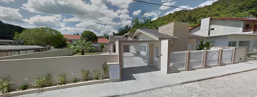 Foto 1 de Casa com 4 Quartos à venda, 300m² em Azambuja, Brusque