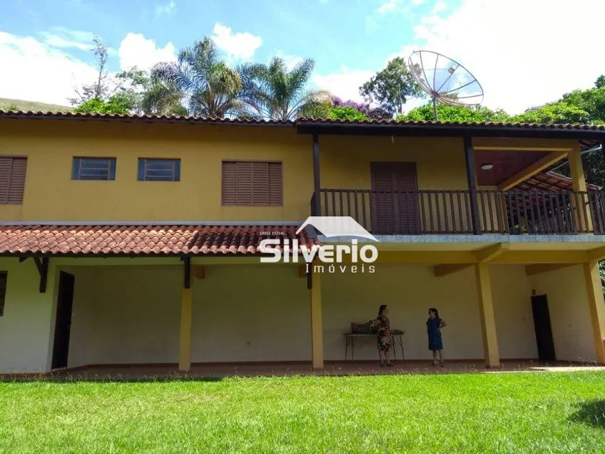 Foto 1 de Fazenda/Sítio com 3 Quartos à venda, 150m² em Vila Cândida, São José dos Campos