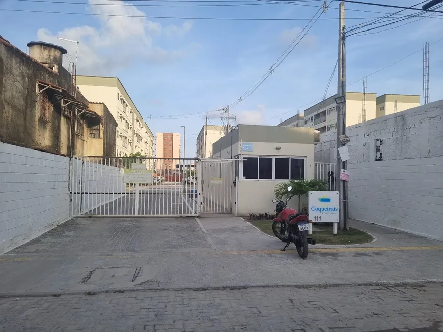 Foto 1 de Apartamento com 2 Quartos para alugar, 42m² em Candeias, Jaboatão dos Guararapes