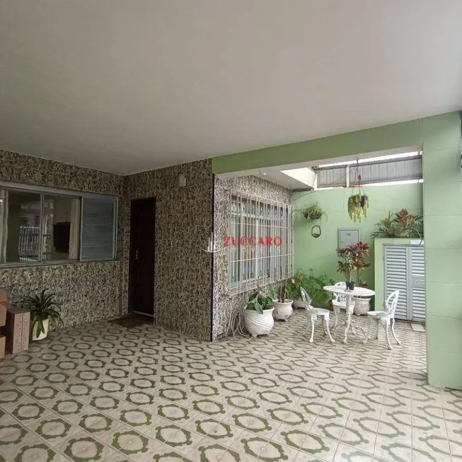 Foto 1 de Casa com 4 Quartos à venda, 275m² em Jardim São Roberto, Guarulhos
