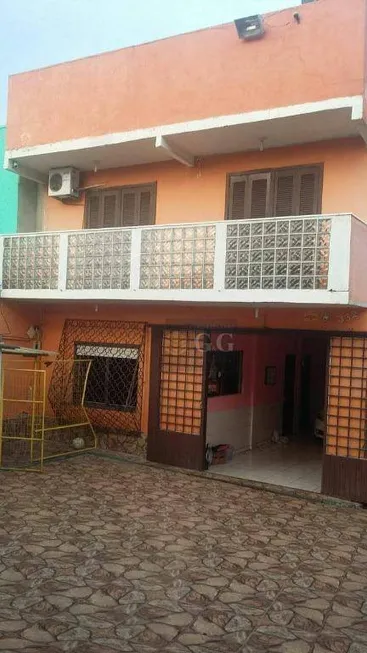 Foto 1 de Casa com 2 Quartos à venda, 100m² em Vila João Pessoa, Porto Alegre