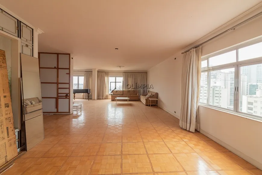 Foto 1 de Apartamento com 3 Quartos para alugar, 360m² em Bela Vista, São Paulo